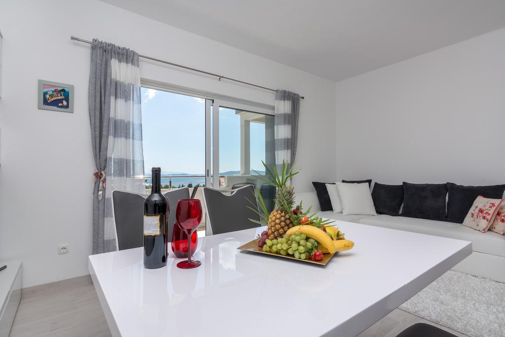 Apartments Zaja Seget Vranjica Eksteriør bilde